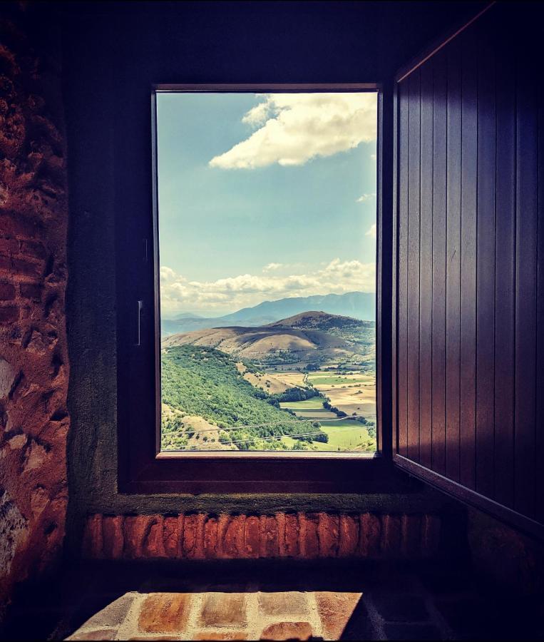 La Locanda Delle Streghe - Relais Ristorante Hotel Castel del Monte  Luaran gambar