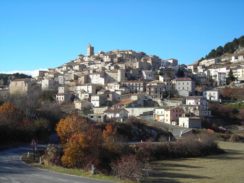 La Locanda Delle Streghe - Relais Ristorante Hotel Castel del Monte  Luaran gambar